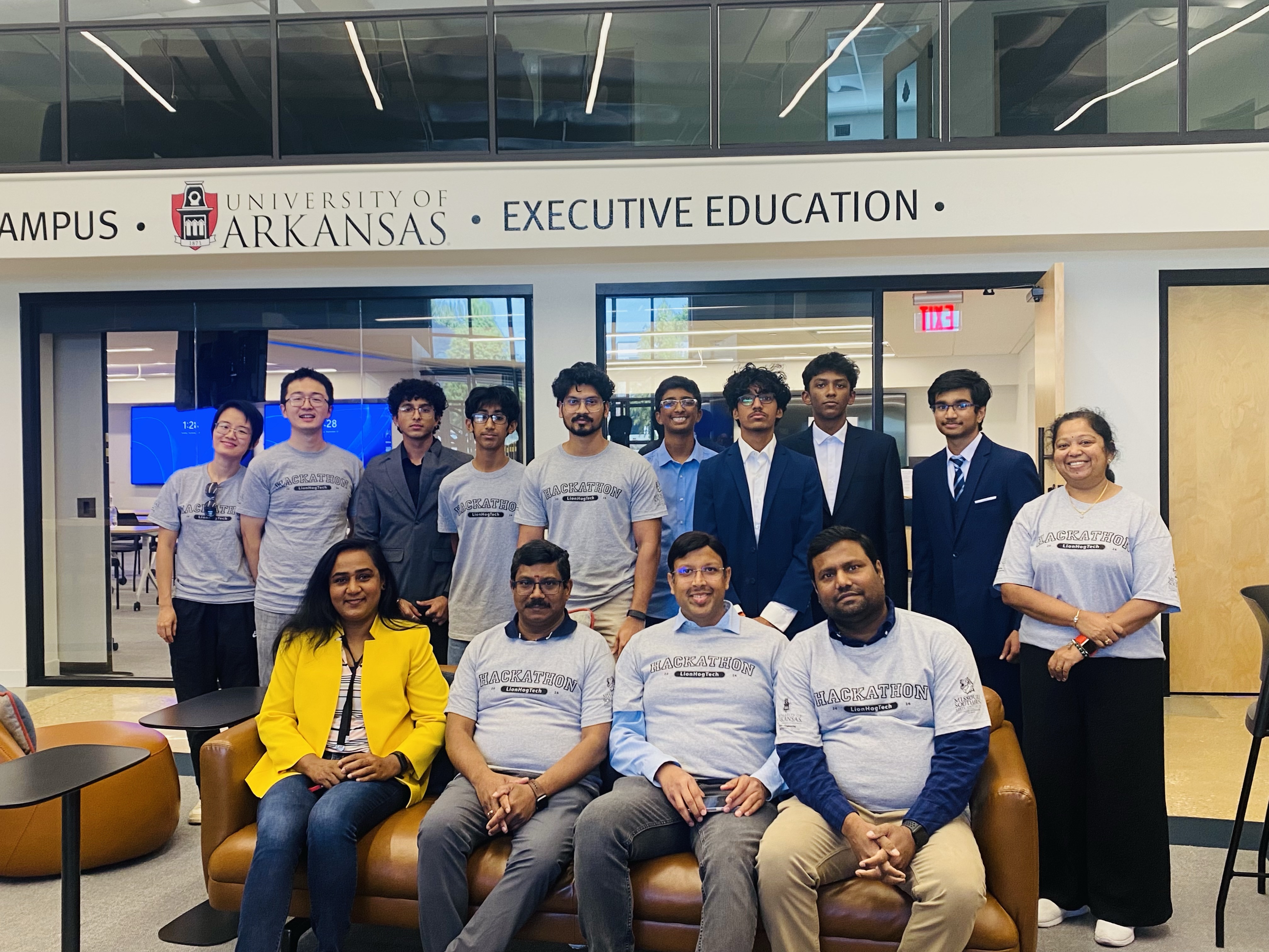 LIONHOGTECH Hackathon organizers and participants
